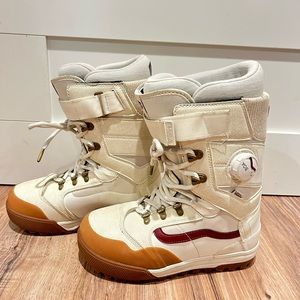 Vans snowboard boots